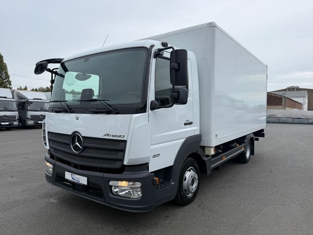 Mercedes-Benz Atego 821/ isoliert mit Heizfunktion/ 3-Sitzer